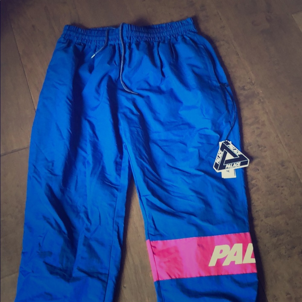 Palace leggings